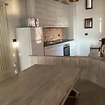 Vakantiehuis Ca Dei Casai Apartment, Di Garda E Relax. Gaino