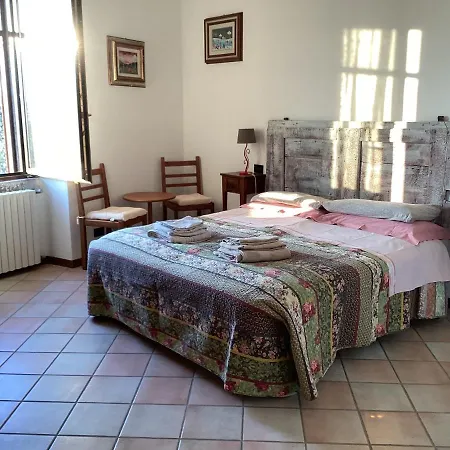 Ca Dei Casai Apartment, Di Garda E Relax. Feriehus Gaino